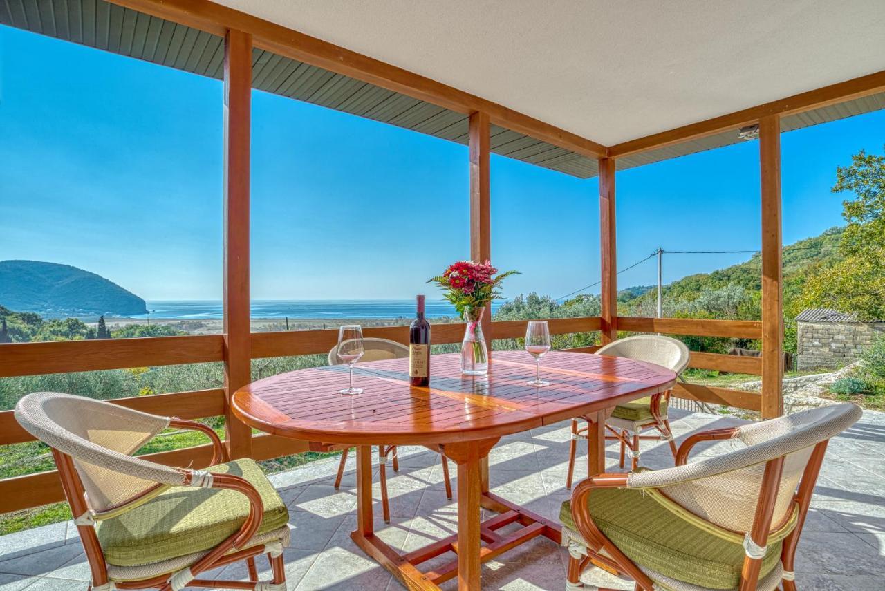 Two Bedroom House With Sea View Maj Buljarica Exteriör bild