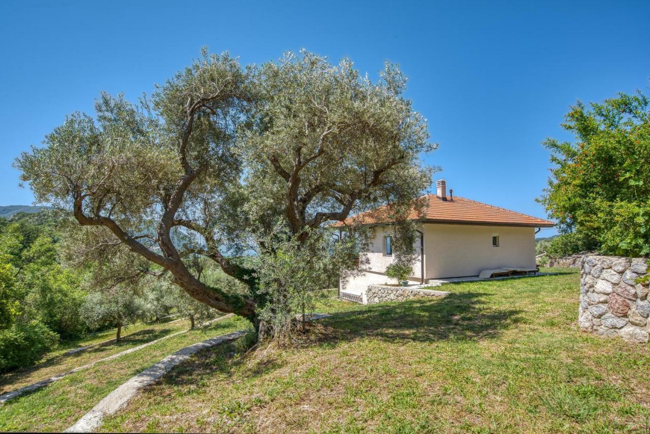 Two Bedroom House With Sea View Maj Buljarica Exteriör bild